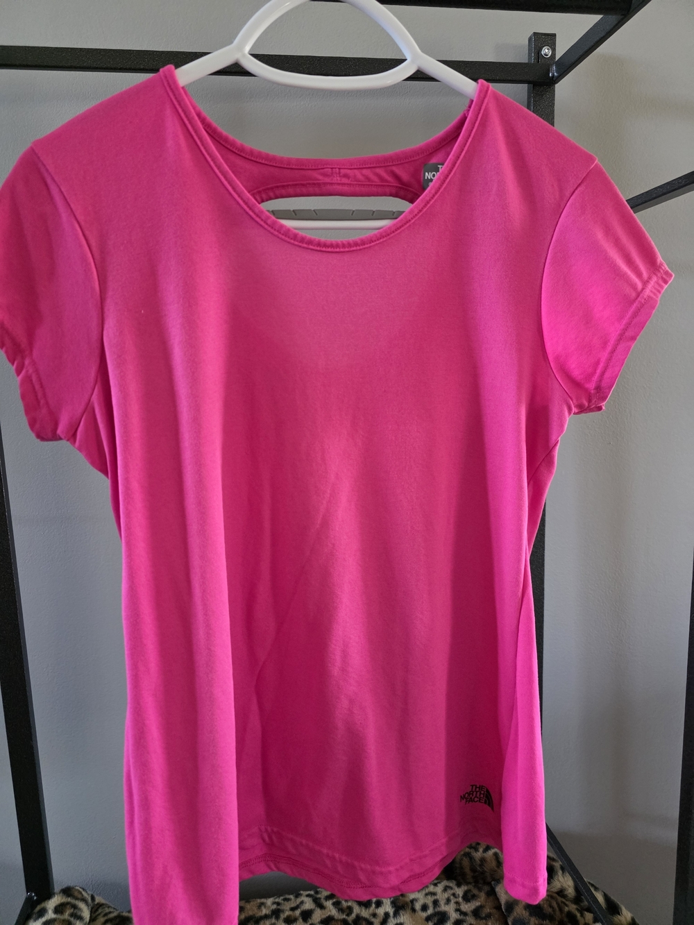 The North Face Women's FlashDry  Short Sleeve Top Size Medium